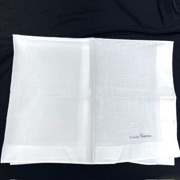 Lot of 4Designer 100% Silk Necktie Valentino R & 2 new Valentino Handkerchief(62 - Picture 8 of 14